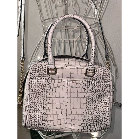 Calvin Klein White Crocodile leather hand bag   Handbag features white “crocodil - Picture 9 of 10